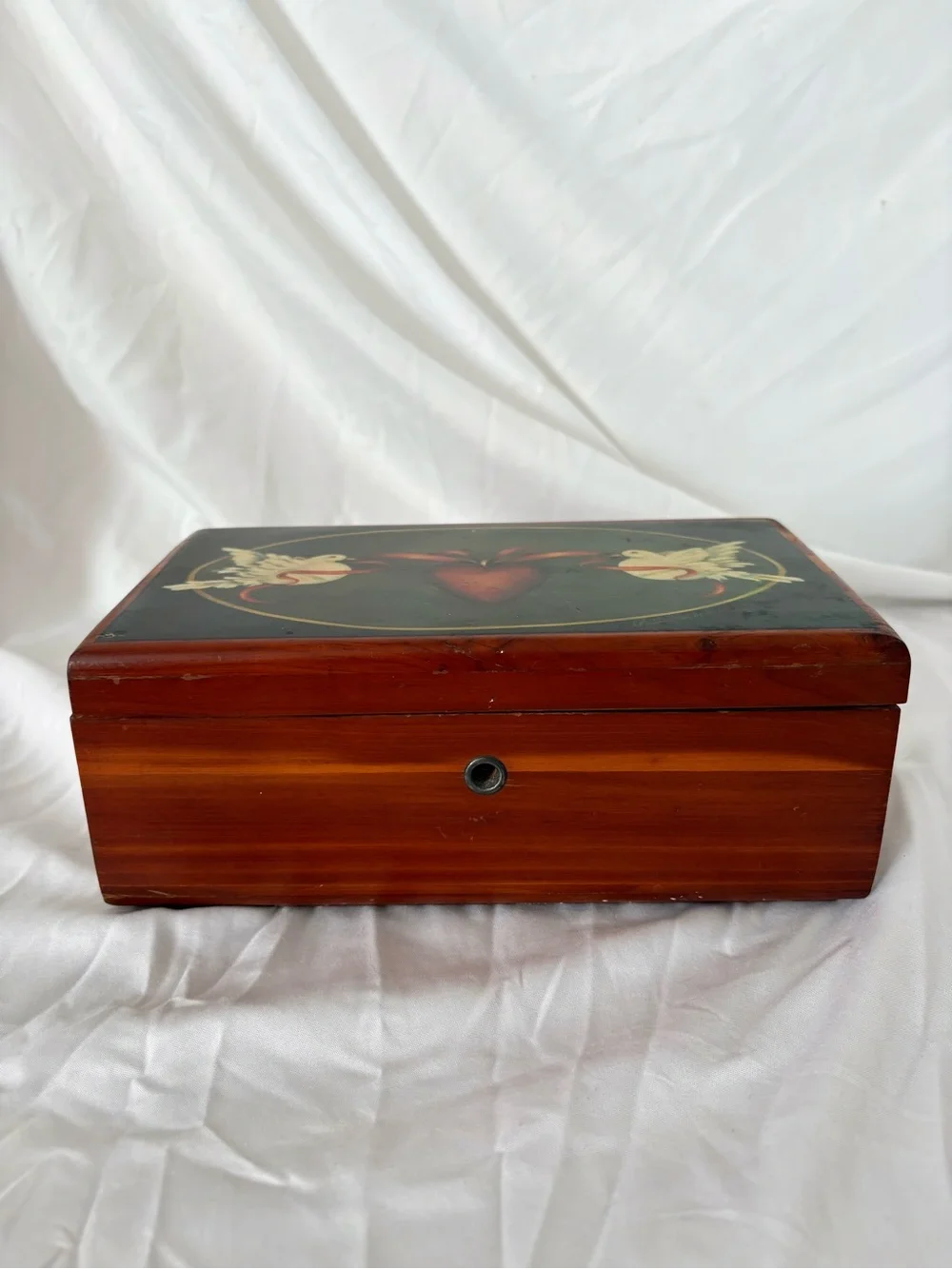 Vintage lane cedar chest box dove heart trinket jewelry holder trunk home decor